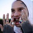ͷ
