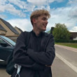 ͷ