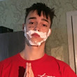 ͷ