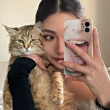 ͷ