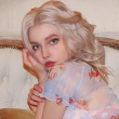 ͷ��