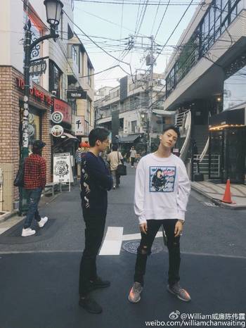 陈伟霆接受媒体采访吐真言 陈伟霆李易峰同游