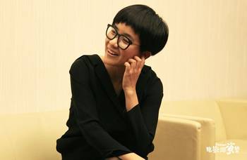 钢铁侠 变 贾维斯 :小罗伯特献声人工智能?_ha