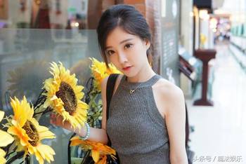 冯提莫千万天价签约虎牙,斗鱼一姐从此变成陈一发儿