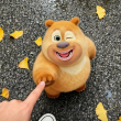 ͷ��