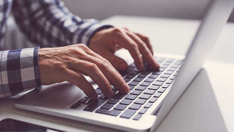 拆开长期使用的键盘，让你瞬间吓一跳！