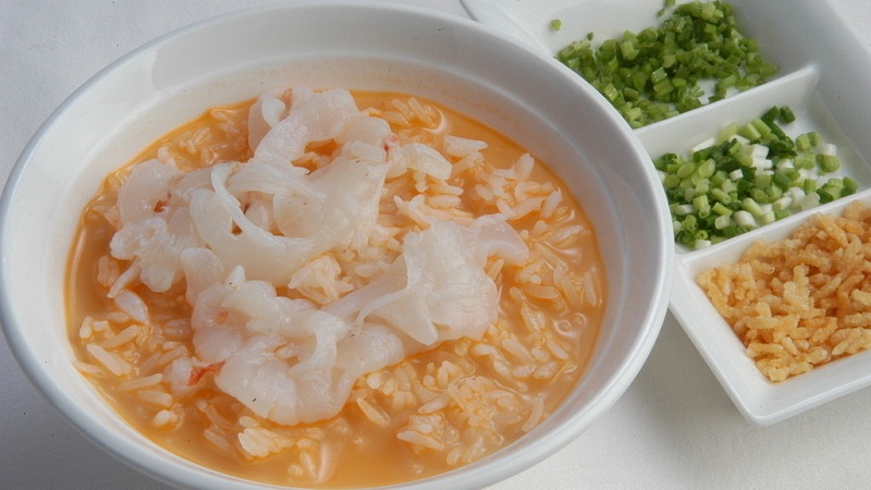 汤泡饭伤胃吗？